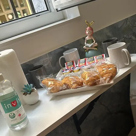 Aurora House 2 * Napoli